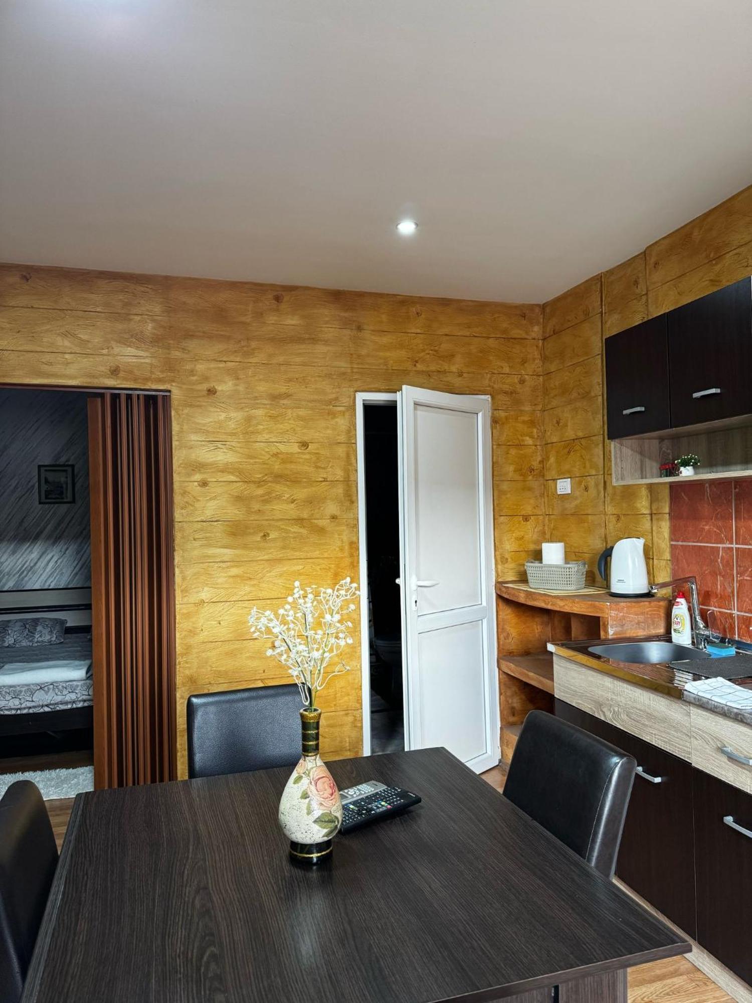 Apartments Vila Brzi & Beka Šabac Esterno foto