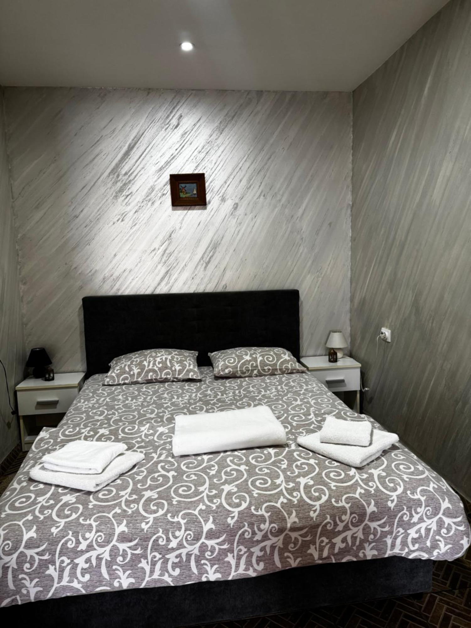 Apartments Vila Brzi & Beka Šabac Esterno foto
